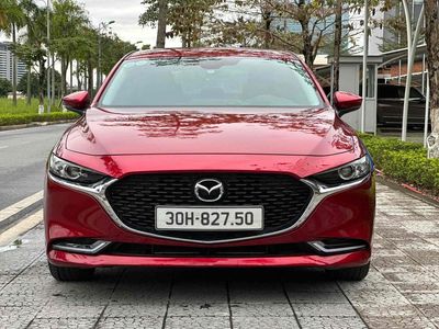 Mazda 3 Luxury sx 2022 chuẩn 1vạn km- Siêu mới.