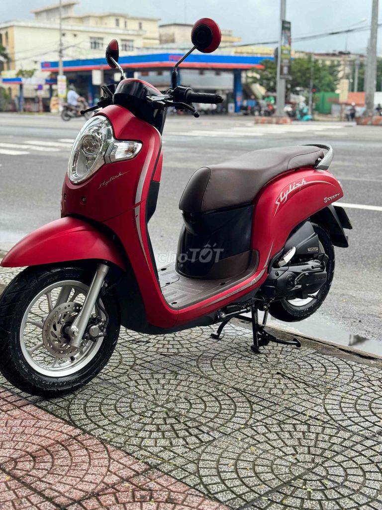 scoopy nguyên rin lốp theo xe ốc trục chưa mở. Mua bán Xe máy tại Quận Ngũ Hành Sơn Đà Nẵng được đăng bởi Nguyễn Phước Vĩnh hình 2