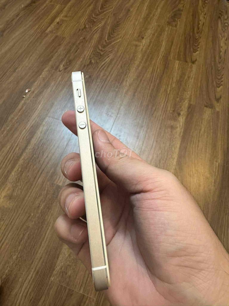 Apple iPhone 5s Vàng. Mua bán Điện thoại tại Quận Hoàng Mai Hà Nội được đăng bởi Đinh Thế Dũng hình 6