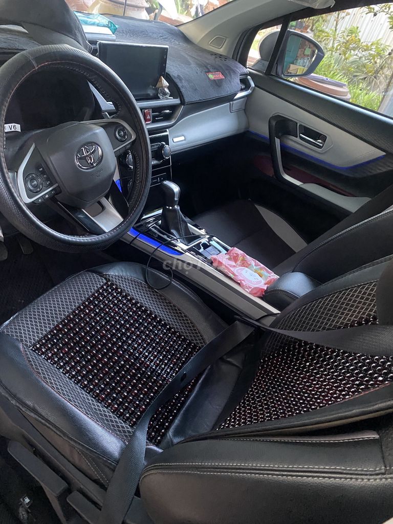 Toyota Veloz Cross Top 2024  - 22000 km. Mua bán Ô tô tại Huyện Bình Chánh Tp Hồ Chí Minh được đăng bởi Thắng hình 4