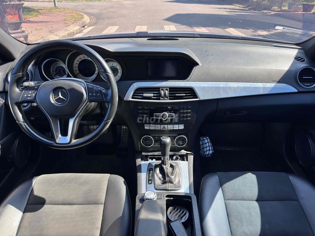 E cần bán Mercedes C200 Edition sx 2013 máy 1.8. Mua bán Ô tô tại Thị xã Kinh Môn Hải Dương được đăng bởi Dũng BMW hình 6