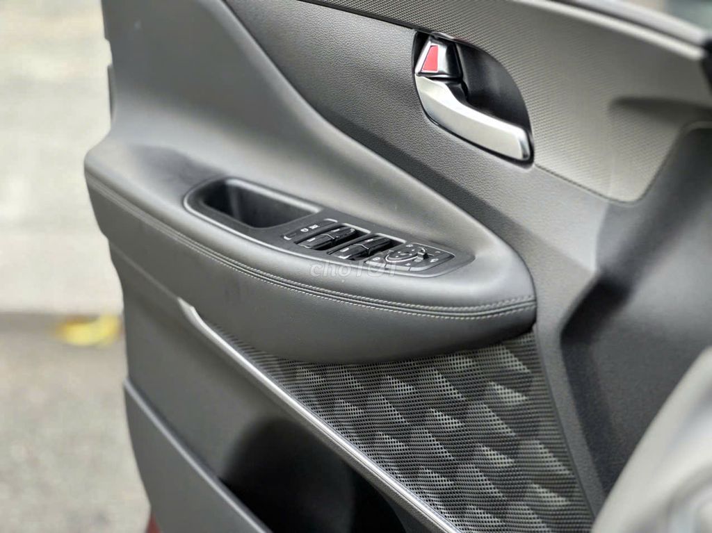 Hyundai Santa Fe 2019 2.2L HTRAC - 56000 km. Mua bán Ô tô tại Thành phố Thủ Đức Tp Hồ Chí Minh được đăng bởi Bùi Nhu Quỳnh hình 13