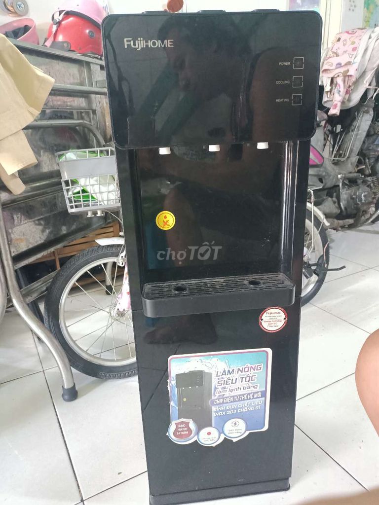 Cây nước nóng lạnh FujiHOME WD61E Đen. Mua bán Bếp, lò, đồ điện nhà bếp tại Quận 8 Tp Hồ Chí Minh được đăng bởi Lê Thiên Thành hình 1