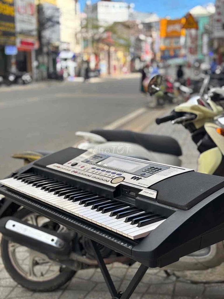 Organ Yamaha Psr550