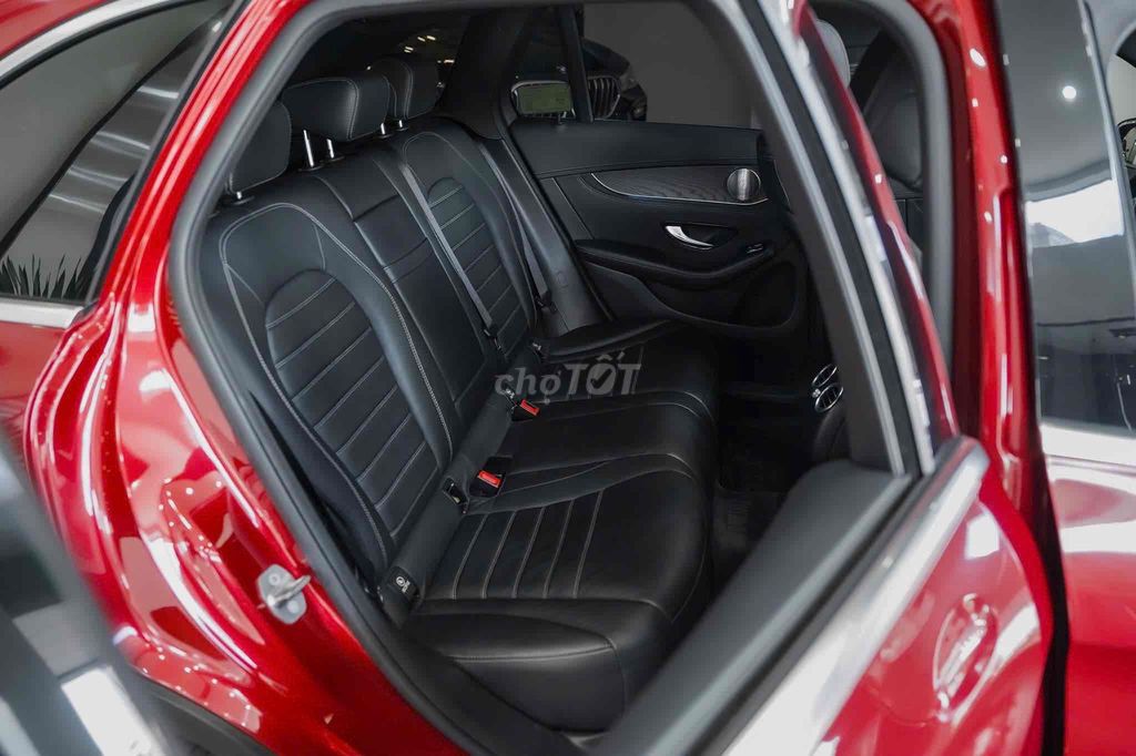 🔺𝐌𝐄𝐑𝐂𝐄𝐃𝐄𝐒-𝐁𝐄𝐍𝐙 GLC300 4MATIC MODEL 2020. Mua bán Ô tô tại Quận 7 Tp Hồ Chí Minh được đăng bởi GoodCar hình 7