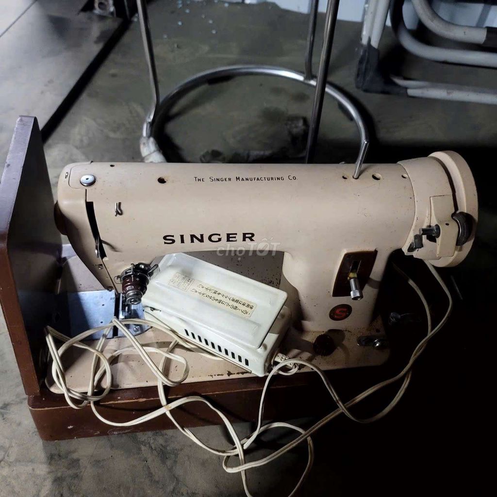 Máy may Singer 227u. Mua bán Đồ chuyên dụng, Giống nuôi trồng tại Quận 12 Tp Hồ Chí Minh được đăng bởi TuấnKhan hình 1