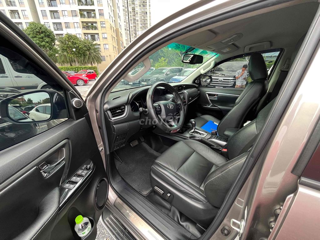 Toyota Fortuner 2022 2.4 4x2 AT - 54404 km. Mua bán Ô tô tại Quận 1 Tp Hồ Chí Minh được đăng bởi Điệp hình 4