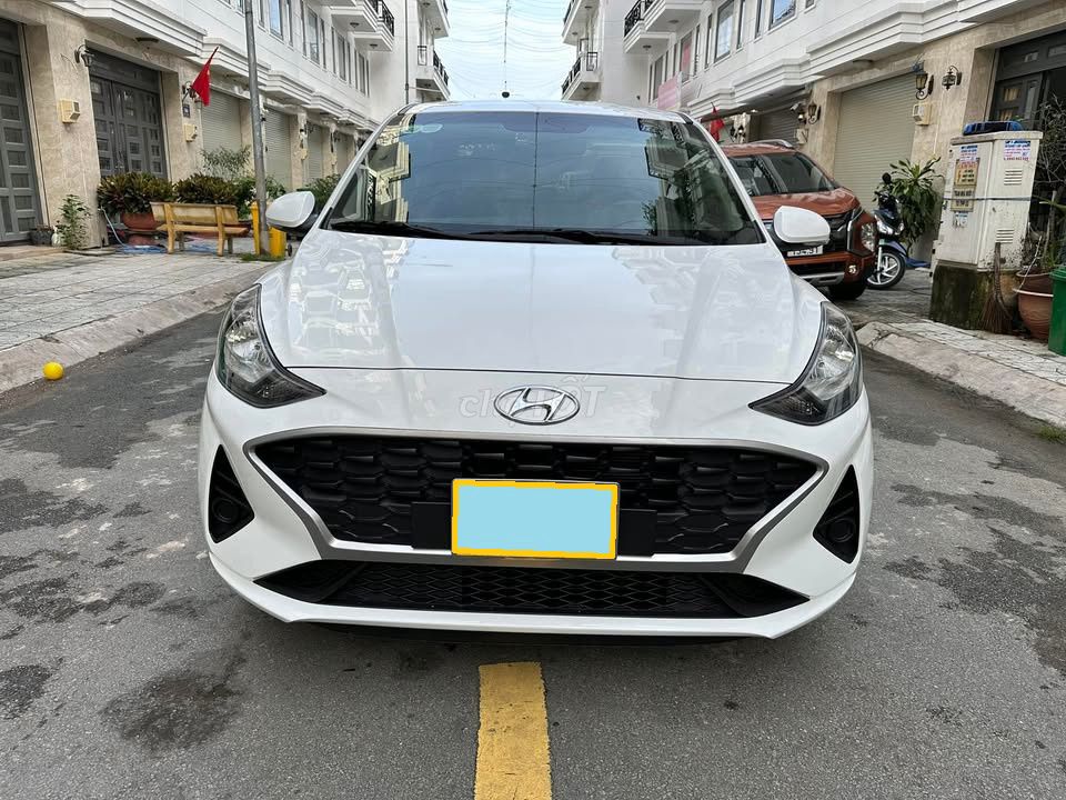 Hyundai i10 đời 2022 số sàn màu trắng sedan. Mua bán Ô tô tại Quận Gò Vấp Tp Hồ Chí Minh được đăng bởi Xuân Trường hình 1