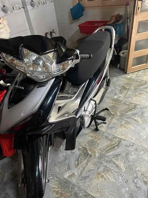 Honda Wave RSX AT màu Đen Bạc