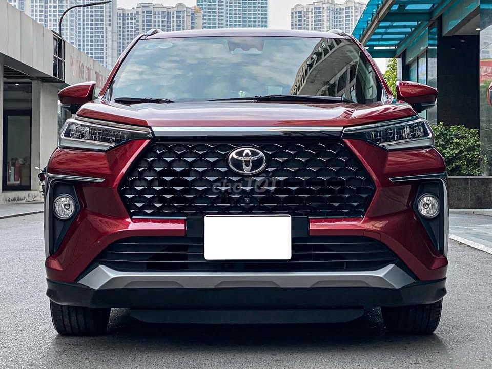 Cần bán Toyota Veloz Cross Top màu đỏ zin. Mua bán Ô tô tại Quận Gò Vấp Tp Hồ Chí Minh được đăng bởi Quang hình 1