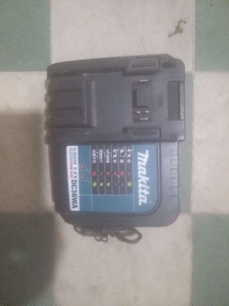 Sạc pin Makita DC36WA 100V BL3622. Mua bán Đồ chuyên dụng, Giống nuôi trồng tại Quận 10 Tp Hồ Chí Minh được đăng bởi Binh Yen hình 1