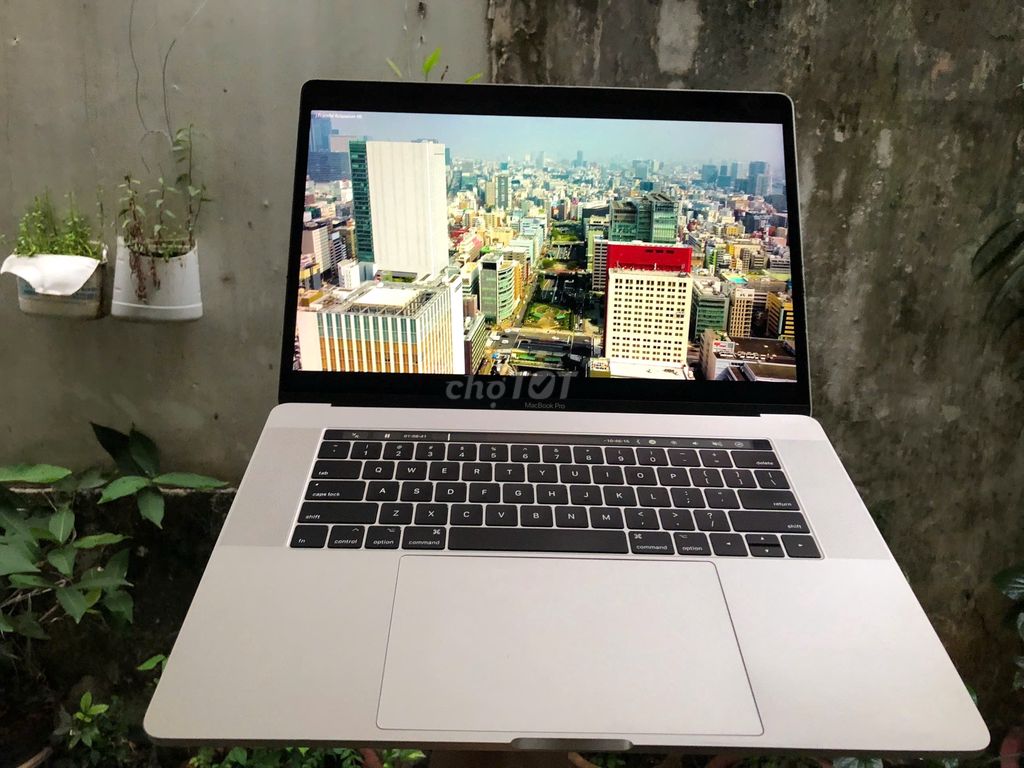 MACBOOK PRO 2016 15.4''/ CORE I7/16G /512G /VGA 4G