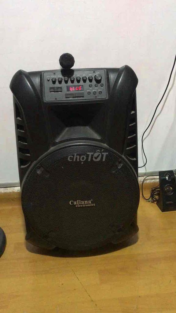 Loa kéo Caliana  4 tâc còn xài tôt  Loa hát rất ha. Mua bán Tivi, Âm thanh tại Quận Gò Vấp Tp Hồ Chí Minh được đăng bởi Phùng Cường hình 1