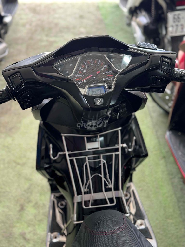 Honda Ab 125/ Bản Đặc Biệt/ Zin Rất Đẹp Bs65. Mua bán Xe máy tại Quận Bình Thuỷ Cần Thơ được đăng bởi CỬA HÀNG XE MÁY VŨ Fi hình 4