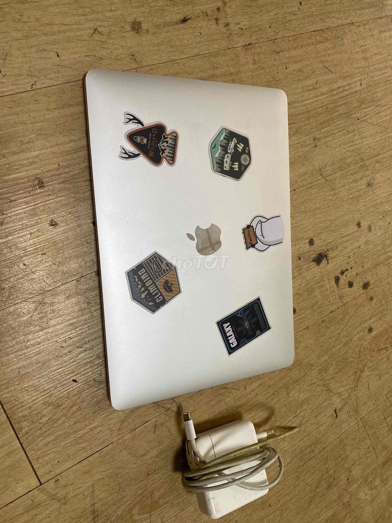 xác MacBook Pro 2019 Bạc cũ. Mua bán Laptop tại Thành phố Thủ Đức Tp Hồ Chí Minh được đăng bởi Nguyen  hình 1