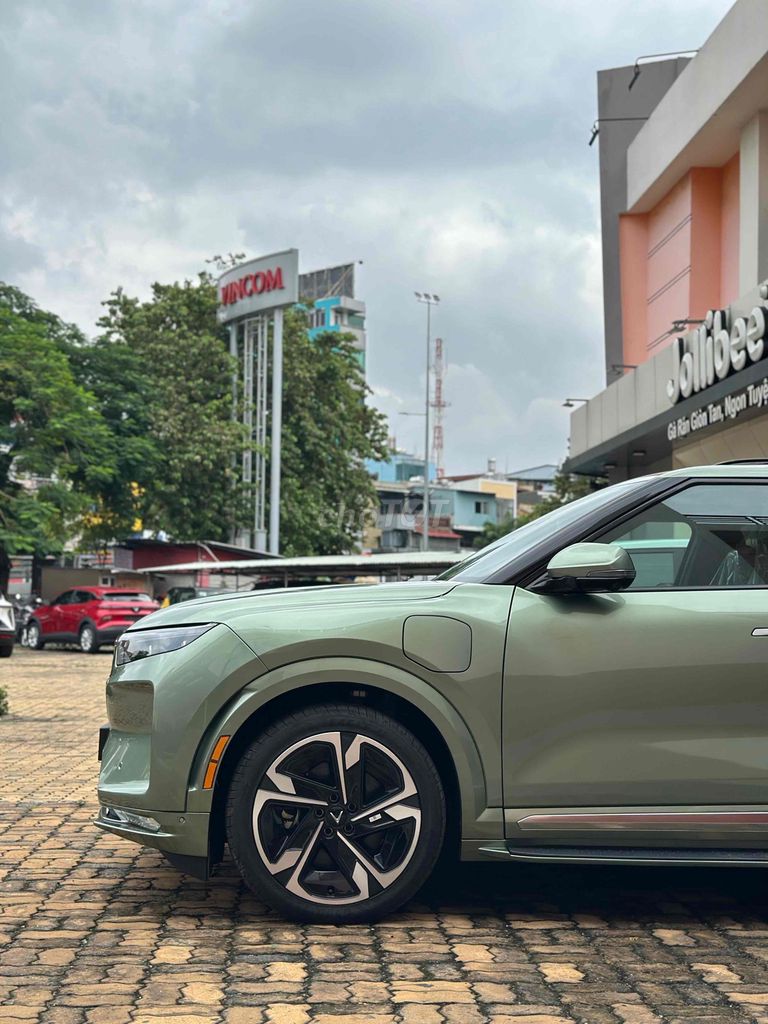 VinFast VF9 2025 Plus. Mua bán Ô tô tại Quận Tân Bình Tp Hồ Chí Minh được đăng bởi Tài VinFast Cộng Hoà hình 4