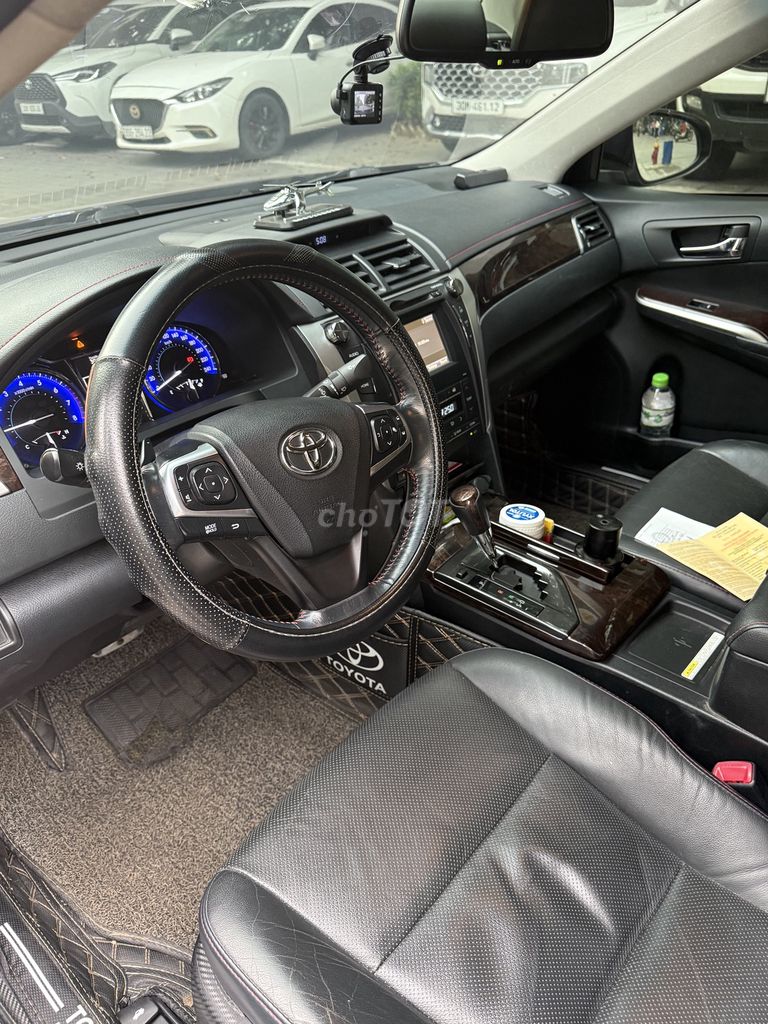 Toyota Camry 2.5Q 2015 Đen 93.000 km