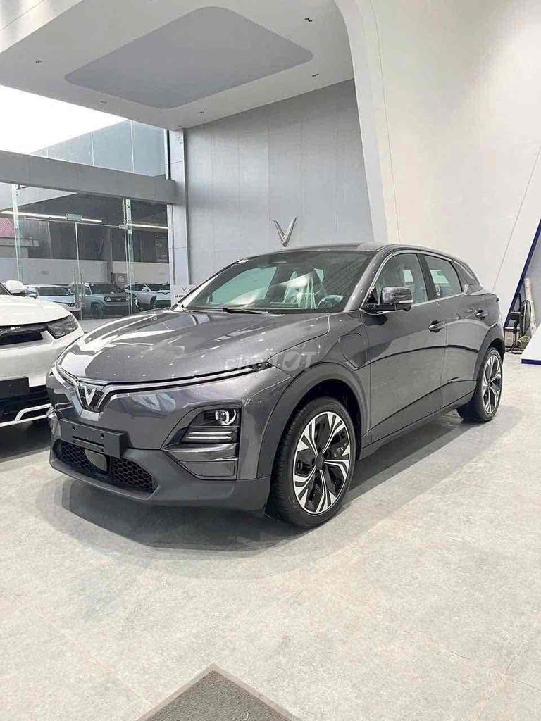 Vinfast VF6 PLUS - em Phương Vinfast Miền Nam. Mua bán Ô tô tại Thành phố Biên Hòa Đồng Nai được đăng bởi Phương Nguyễn hình 4