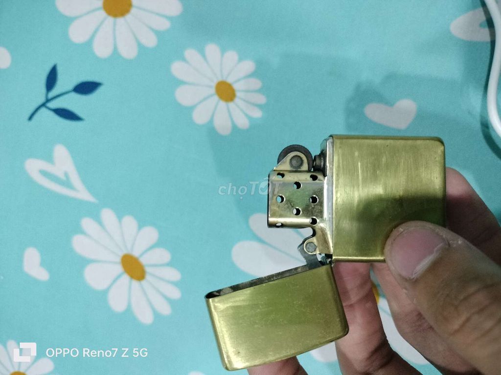 Cần bán 1 e zippo đồng chuẩn hàng mỹ