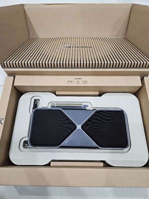 Card đồ họa NVIDIA RTX 5070 FE. Mua bán Linh kiện (RAM, Card...) tại Quận 7 Tp Hồ Chí Minh được đăng bởi Nguyễn Ngọc Nhật