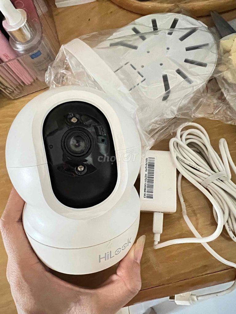 Camera Ngoài Trời HiLook Ezvz Trắng new 98%. Mua bán Máy ảnh, Máy quay tại Thành phố Phan Rang-Tháp Chàm Ninh Thuận được đăng bởi Aliza Emma hình 1