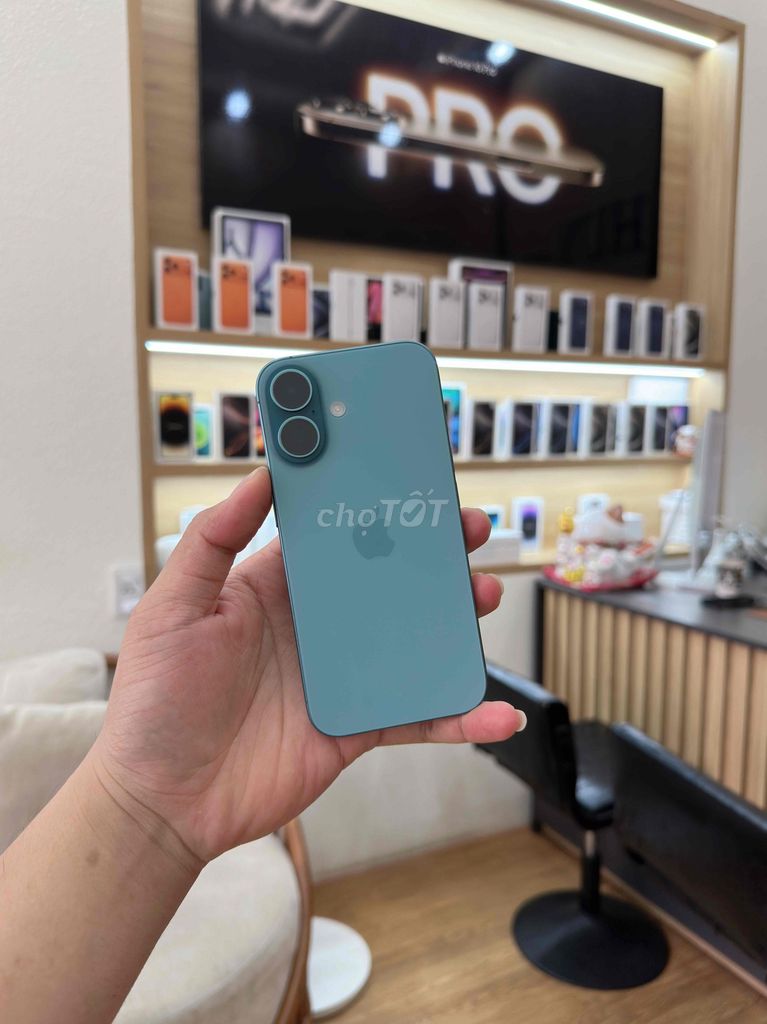 iPhone 16 128GB Bản 🇻🇳 rin nét 99%. Mua bán Điện thoại tại Thành phố Buôn Ma Thuột Đắk Lắk được đăng bởi Nguyễn Hữu Duy hình 1