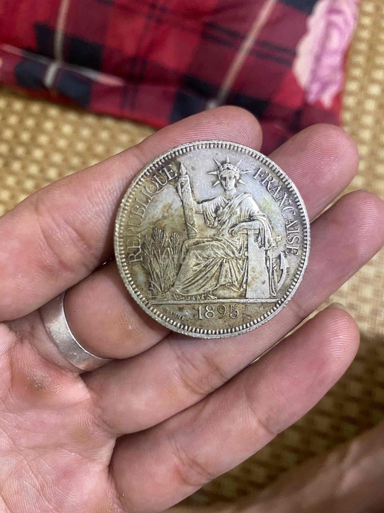 Đồng xu cổ Hoa Xoè 1895 Đông Dương Bạc. Mua bán Đồ sưu tầm, đồ cổ tại Huyện Đô Lương Nghệ An được đăng bởi Khang Nguyen hình 1