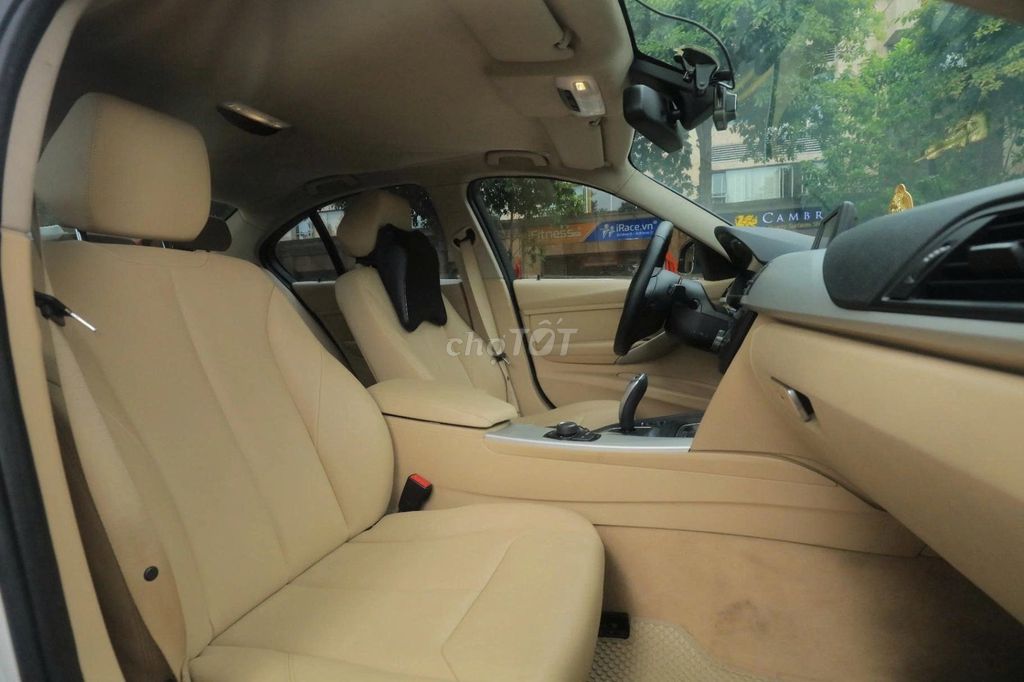 BMW 3 Series 2014 320i - 88000 km. Mua bán Ô tô tại Thành phố Thủ Đức Tp Hồ Chí Minh được đăng bởi Trường Nguyễn hình 8