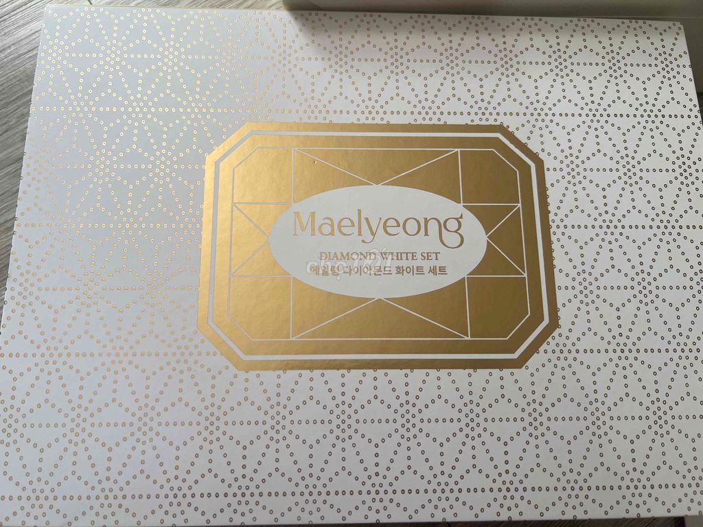 Bộ mỹ phẩm Maelyeong Diamond White Set. Mua bán Phụ kiện thời trang khác tại Quận 7 Tp Hồ Chí Minh được đăng bởi Đinh Phú Hiếu hình 1