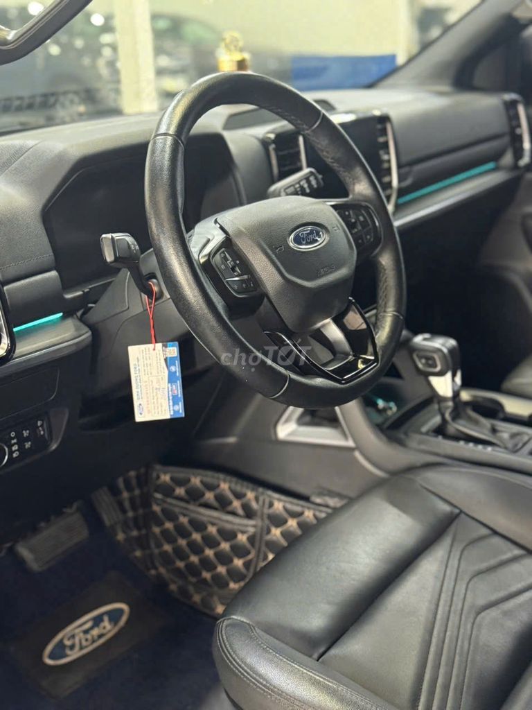 FORD EVEREST TITANIUM 1 CẦU 2022 - 35000 km. Mua bán Ô tô tại Quận 3 Tp Hồ Chí Minh được đăng bởi  Sài Gòn Ford Used Car hình 8