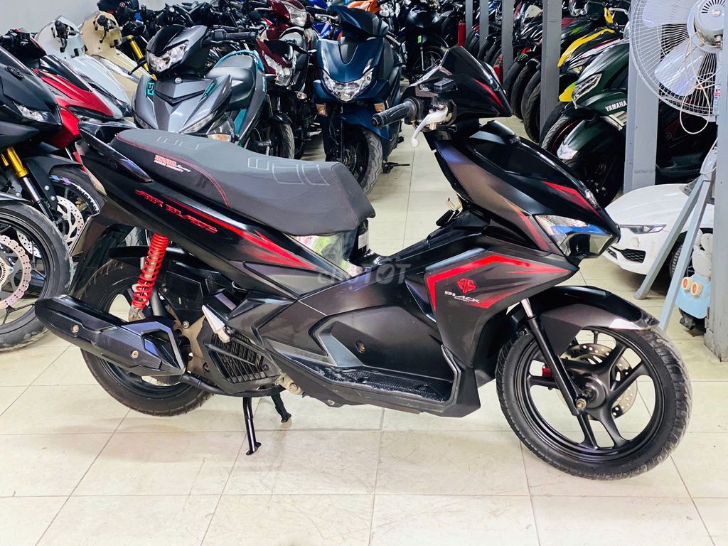 XE MÁY THỊNH PHÁT - AIR BLADE125 ĐEN NHÁM ĐỘ ĐÈN. Mua bán Xe máy tại Quận Nam Từ Liêm Hà Nội được đăng bởi XE MÁY THỊNH PHÁT XE LƯỚT GIÁ RẺ hình 3