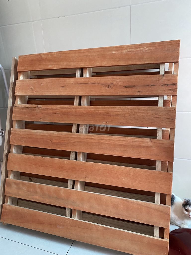 Pallet gỗ 1m8x2m. Mua bán Giường, chăn ga gối nệm tại Quận Bắc Từ Liêm Hà Nội được đăng bởi Thanh Huyền hình 1