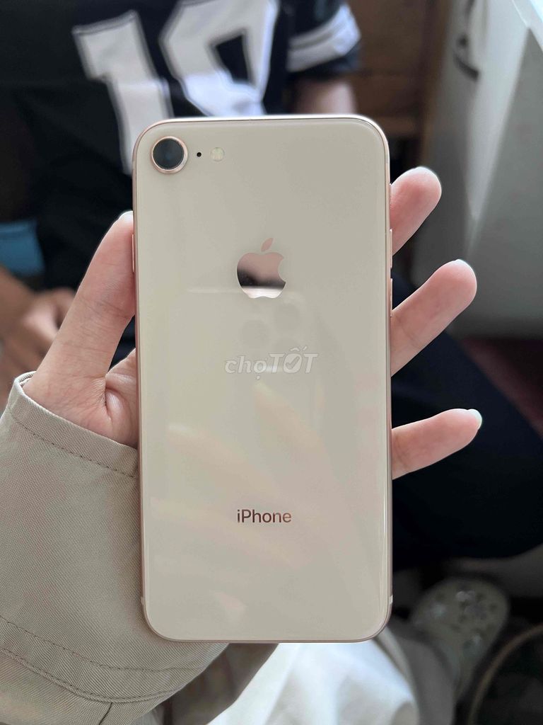 Apple iPhone 8 64GB Vàng. Mua bán Điện thoại tại Huyện Hóc Môn Tp Hồ Chí Minh được đăng bởi Di động SG hình 1