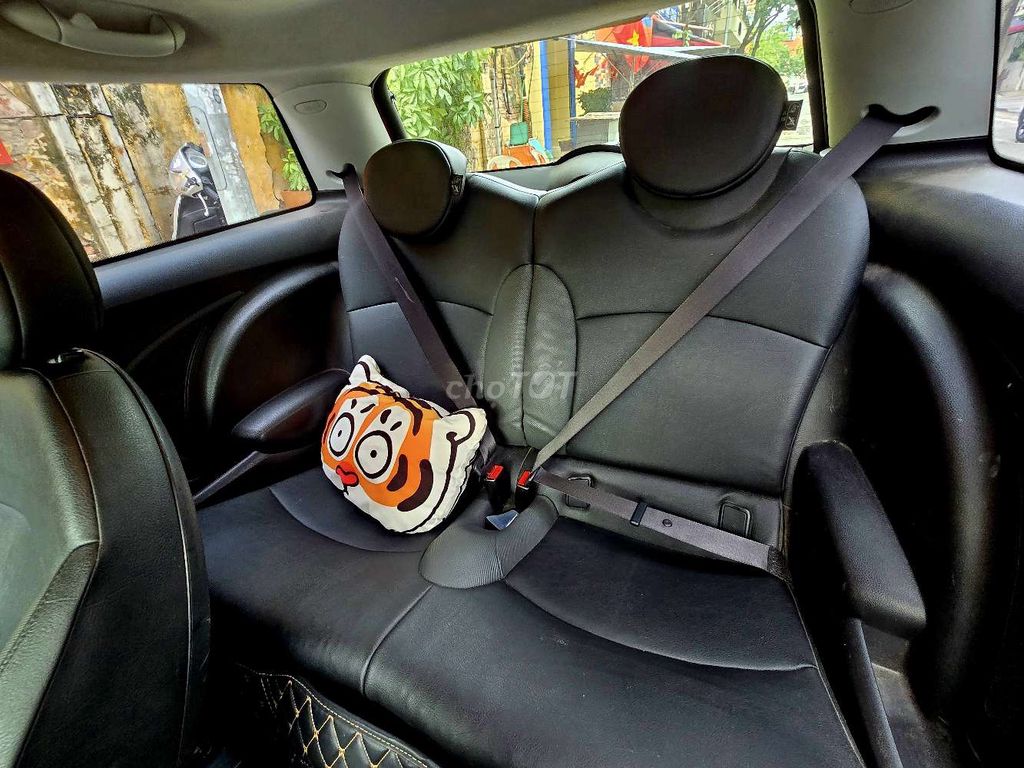 Bán MINI CooperS R56 2007 đã bảo dưỡng toàn bộ. Mua bán Ô tô tại Quận Hoàn Kiếm Hà Nội được đăng bởi Dũng hình 8