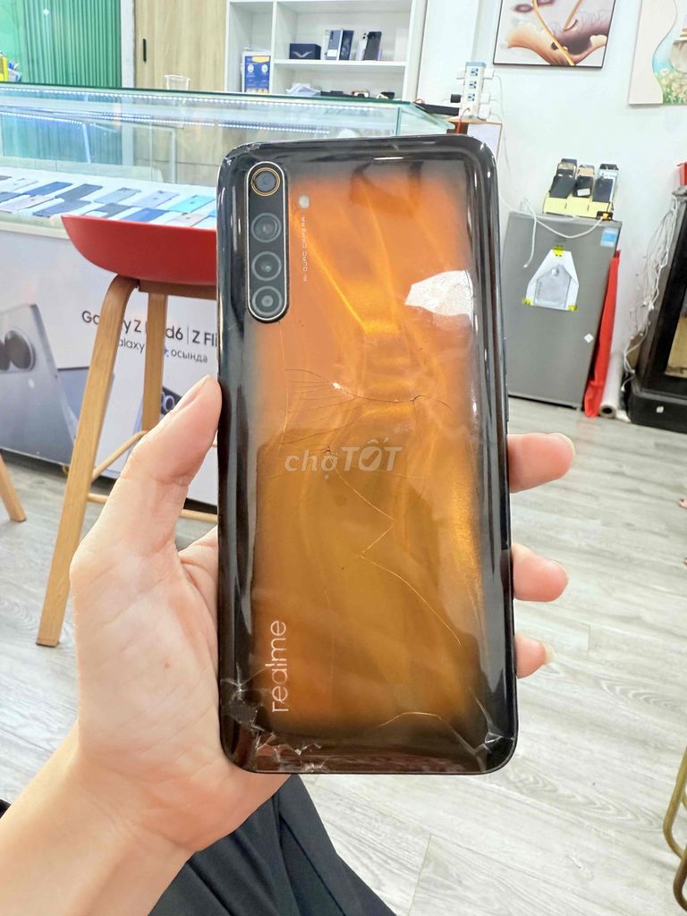 Realme 6 Pro 128GB Đen. Mua bán Điện thoại tại Quận 8 Tp Hồ Chí Minh được đăng bởi giau iphone hình 1