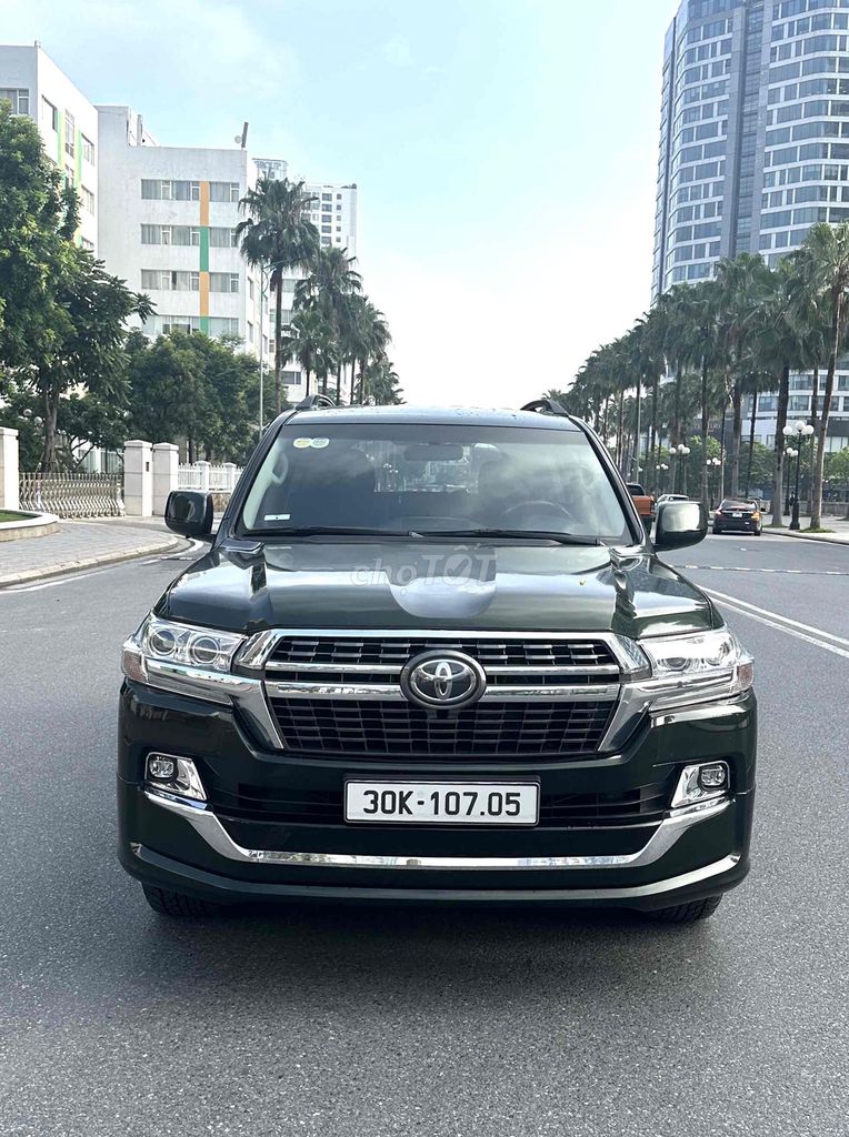 Toyota Land Cruiser 2011 - 170000 km. Mua bán Ô tô tại Quận Long Biên Hà Nội được đăng bởi Nguyễn Văn Tuấn hình 1