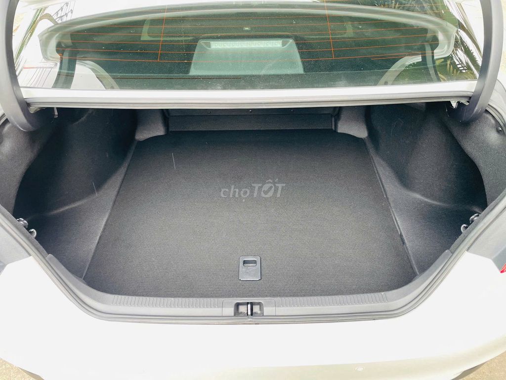 Toyota Camry 2.0Q 2021 - 66000 km. Mua bán Ô tô tại Thành phố Thủ Dầu Một Bình Dương được đăng bởi trần thị khánh huyền  hình 15