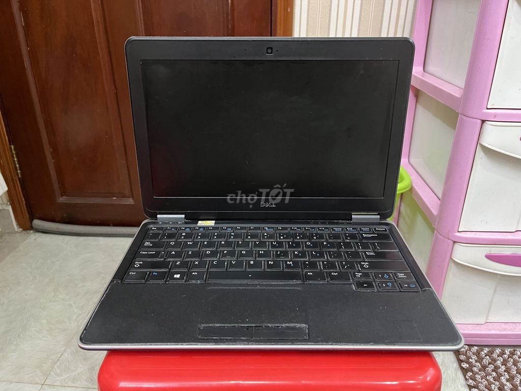 Laptop Dell E7240