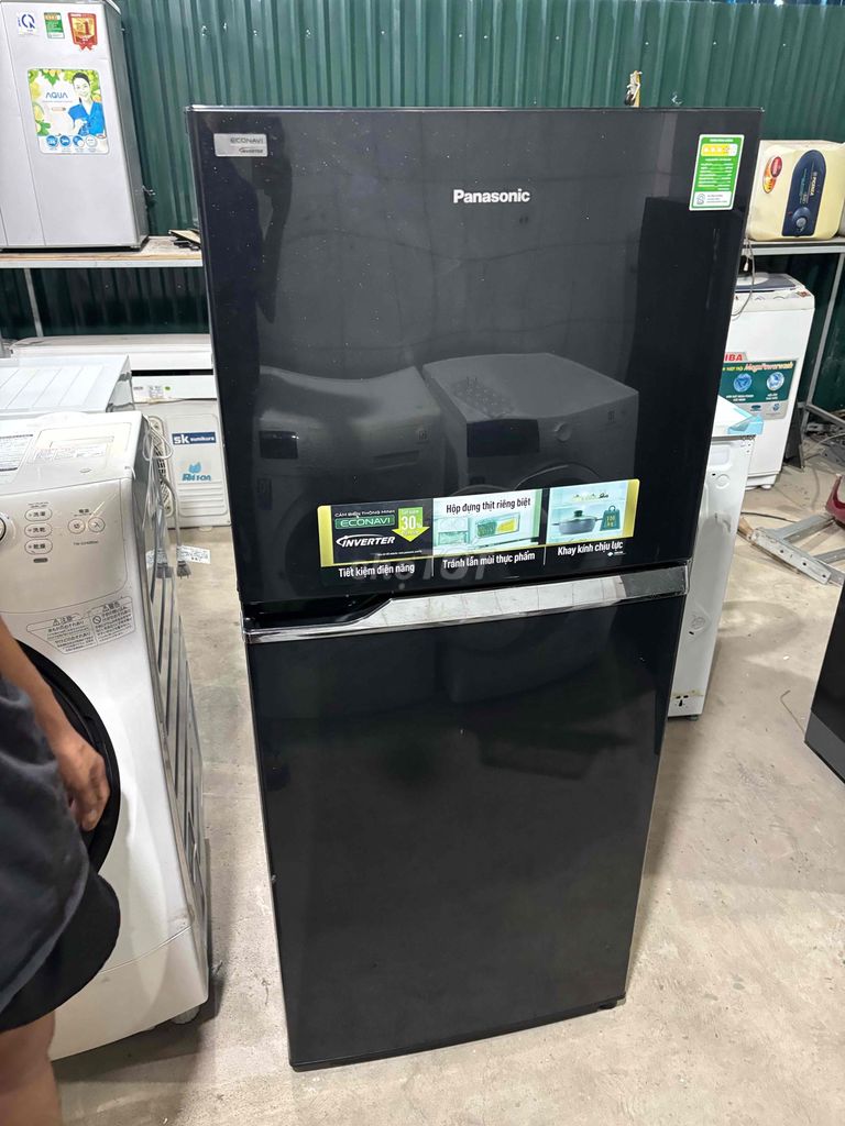 Tủ lạnh Panasonic Inverter Đen mới 70% 276l. Mua bán Tủ lạnh tại Huyện Thanh Oai Hà Nội được đăng bởi Điện Lạnh Tâm Tín Hà Nội hình 1