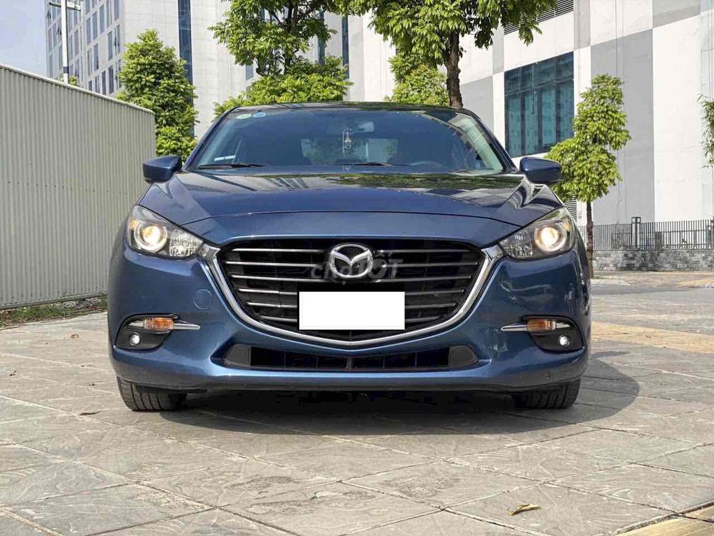 Mazda 3 2018 1.5 AT Sedan - 85000 km