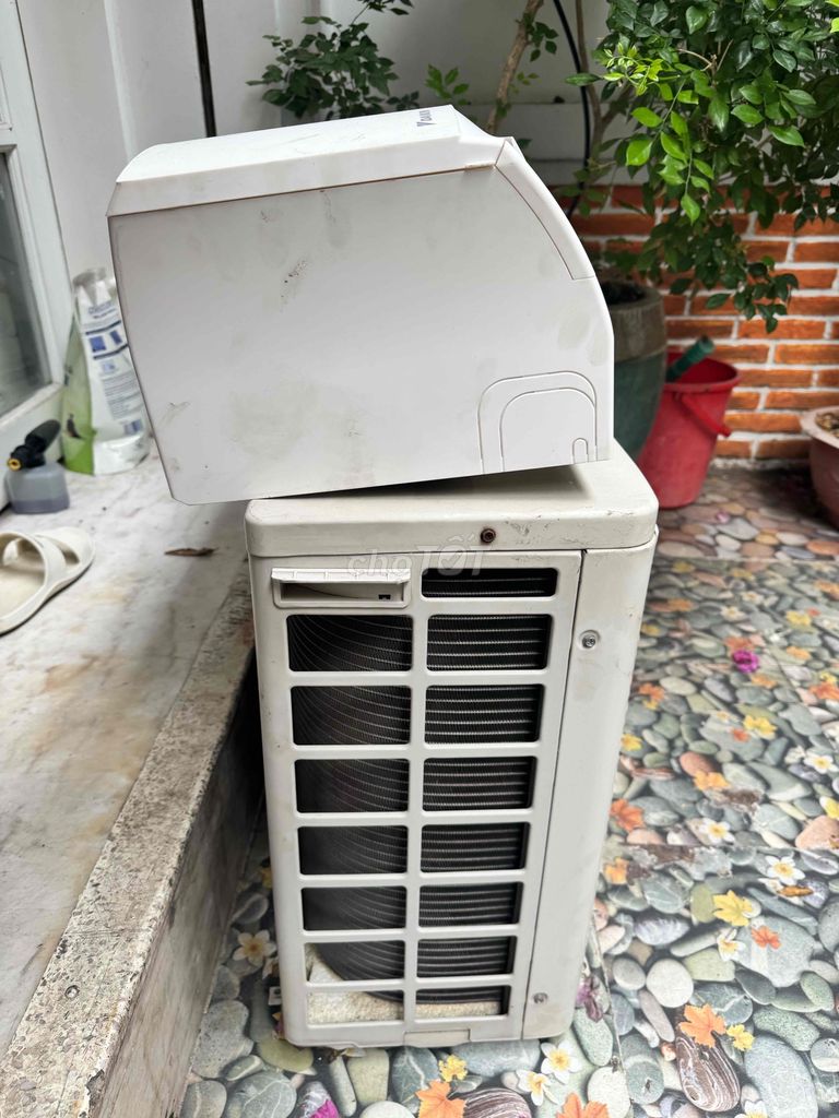máy lạnh Daikin 1,5HP mua về ít sử dụng