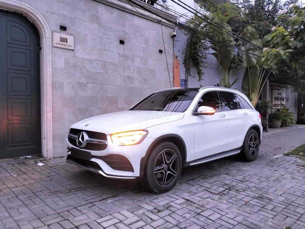 Mercedes_GLC300_4MATIC Model 2022 Bao Bank 90%