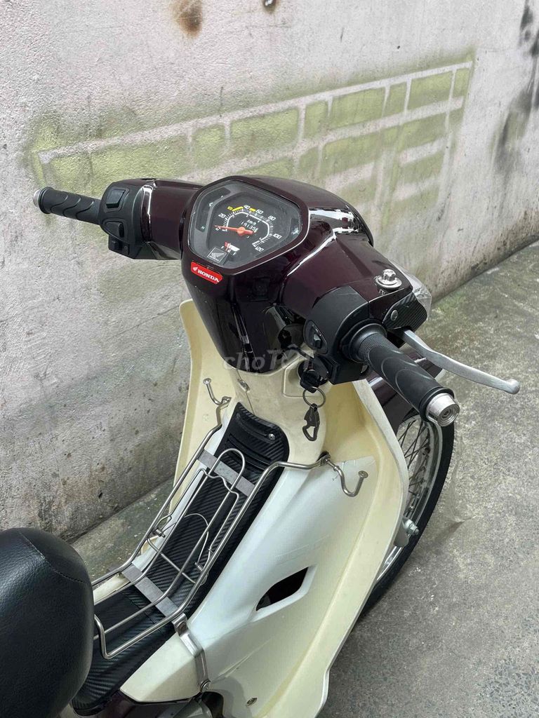 Super Dream 2014 xe đẹp long lanh máy zin. Mua bán Xe máy tại Thành phố Thủ Đức Tp Hồ Chí Minh được đăng bởi Lê Hạnh hình 2