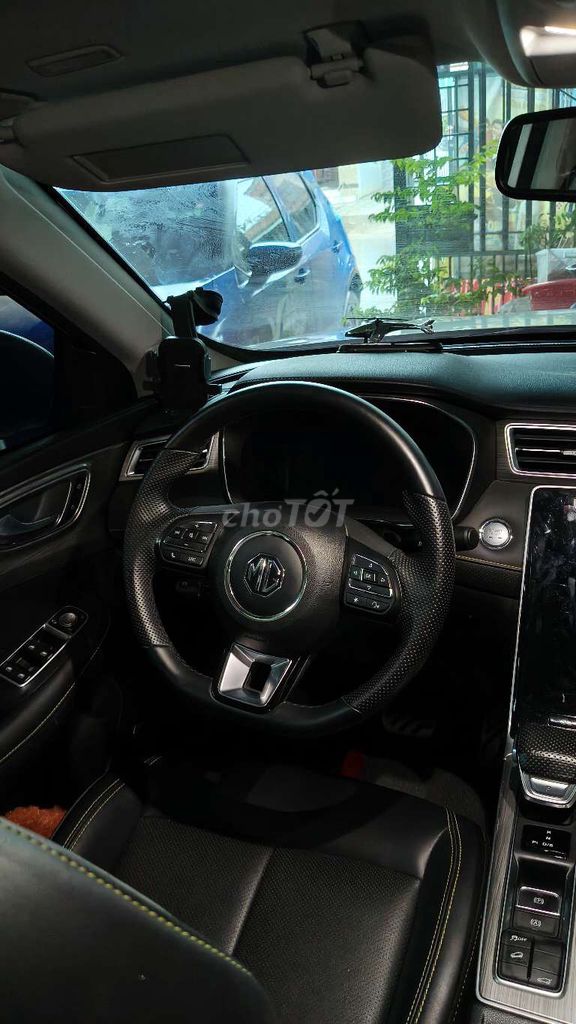 MG RX5 Luxury 2024 Белый 7000 км