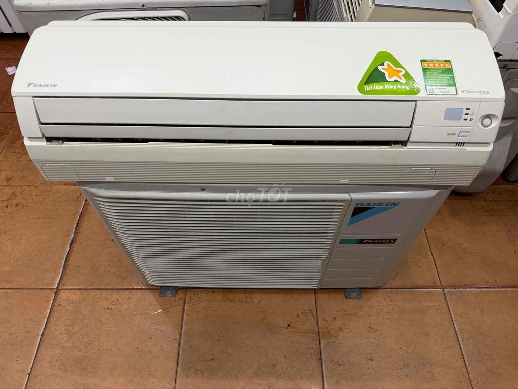 Máy lạnh Daikin inverter FTKS25GVMV chạy yêm. Mua bán Máy lạnh, điều hoà tại Quận 7 Tp Hồ Chí Minh được đăng bởi Công Ty TNHH TM DV VT Kỹ Thuật  Hoàng Phúc hình 1