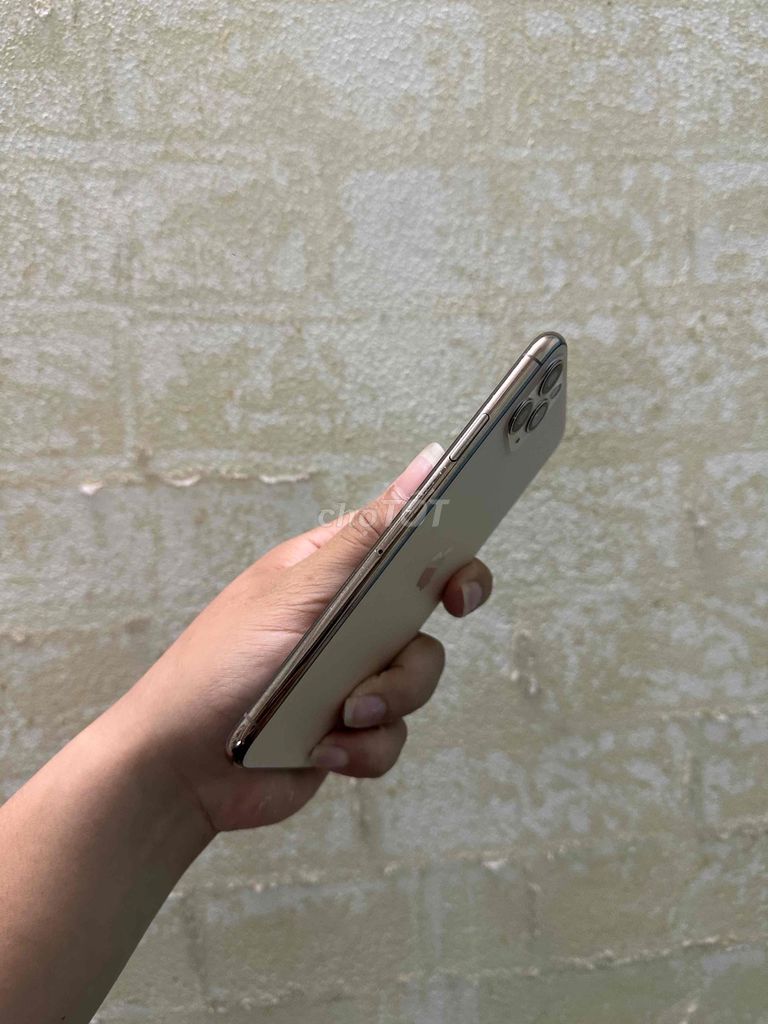 Apple iPhone 11 Pro Max Vàng no sim. Mua bán Điện thoại tại Quận Thanh Xuân Hà Nội được đăng bởi Nguyễn Tuấn Anh hình 1