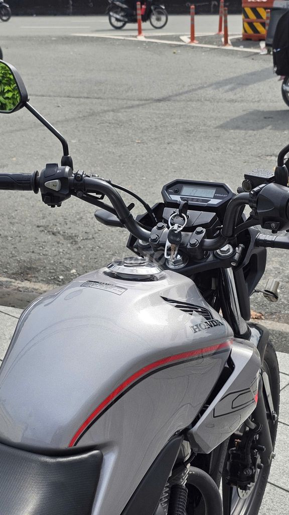 Honda CB150 VERZA ,Odo 26k, BSTP. Mua bán Xe máy tại Thành phố Thủ Đức Tp Hồ Chí Minh được đăng bởi CHIẾN MOTOR hình 10