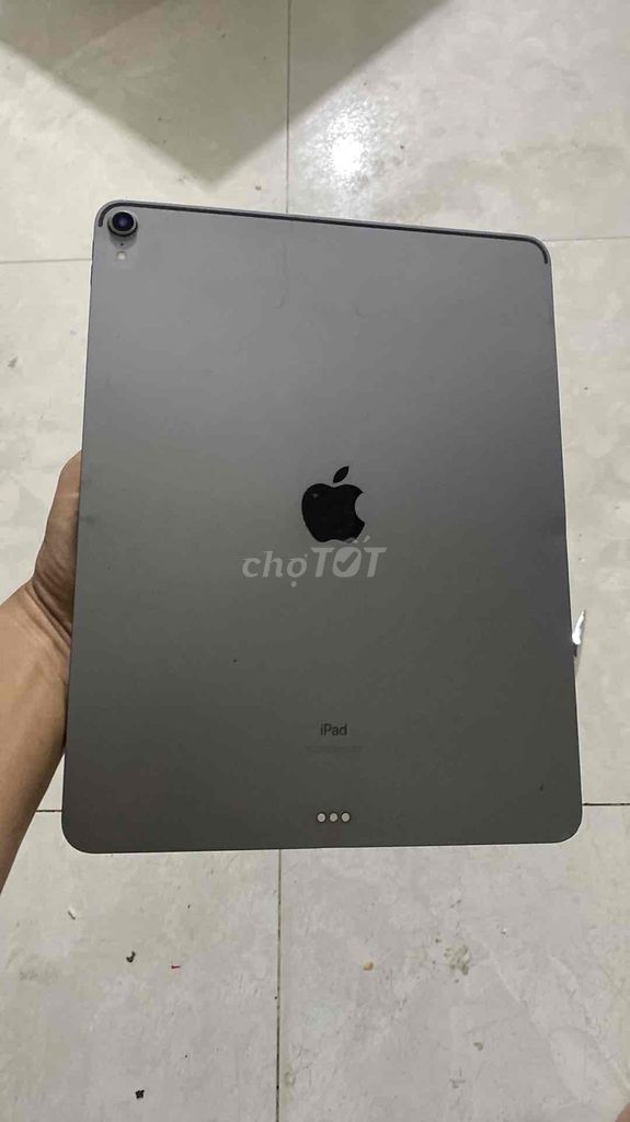 ipad pro 12,9 đang xài chỉ bị hư màn