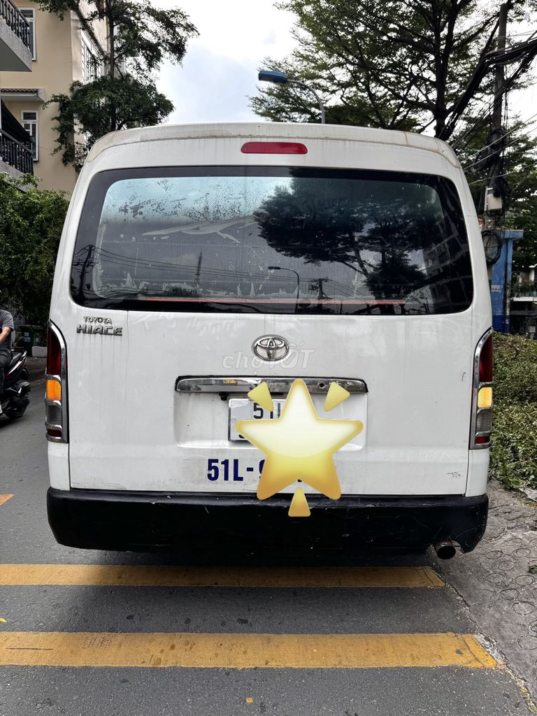 Toyota Hiace Cá Mập 2005 белая дизель