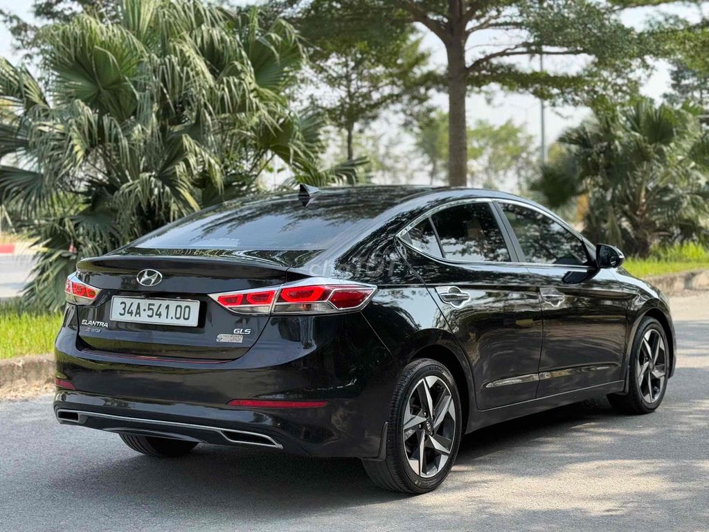 Hyundai Elantra 2017 1.6 MT - 90000 km. Mua bán Ô tô tại Huyện Gia Lộc Hải Dương được đăng bởi Nhất Tín Ô Tô Hải Dương hình 5